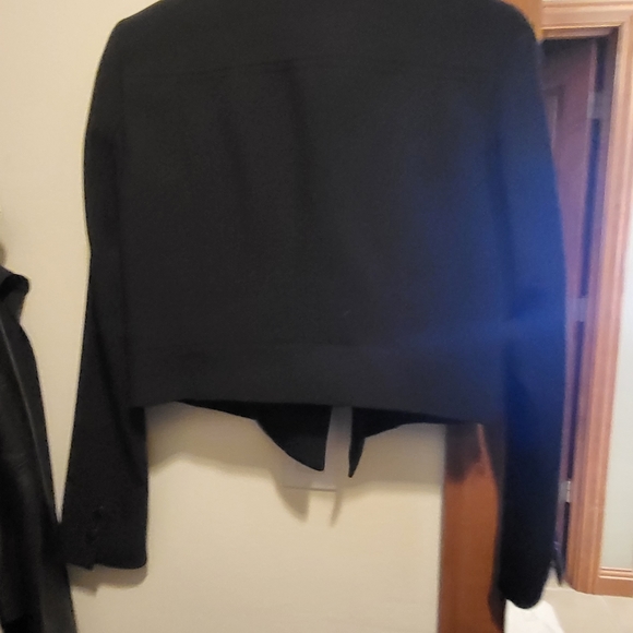 Jacket - Picture 3 of 4